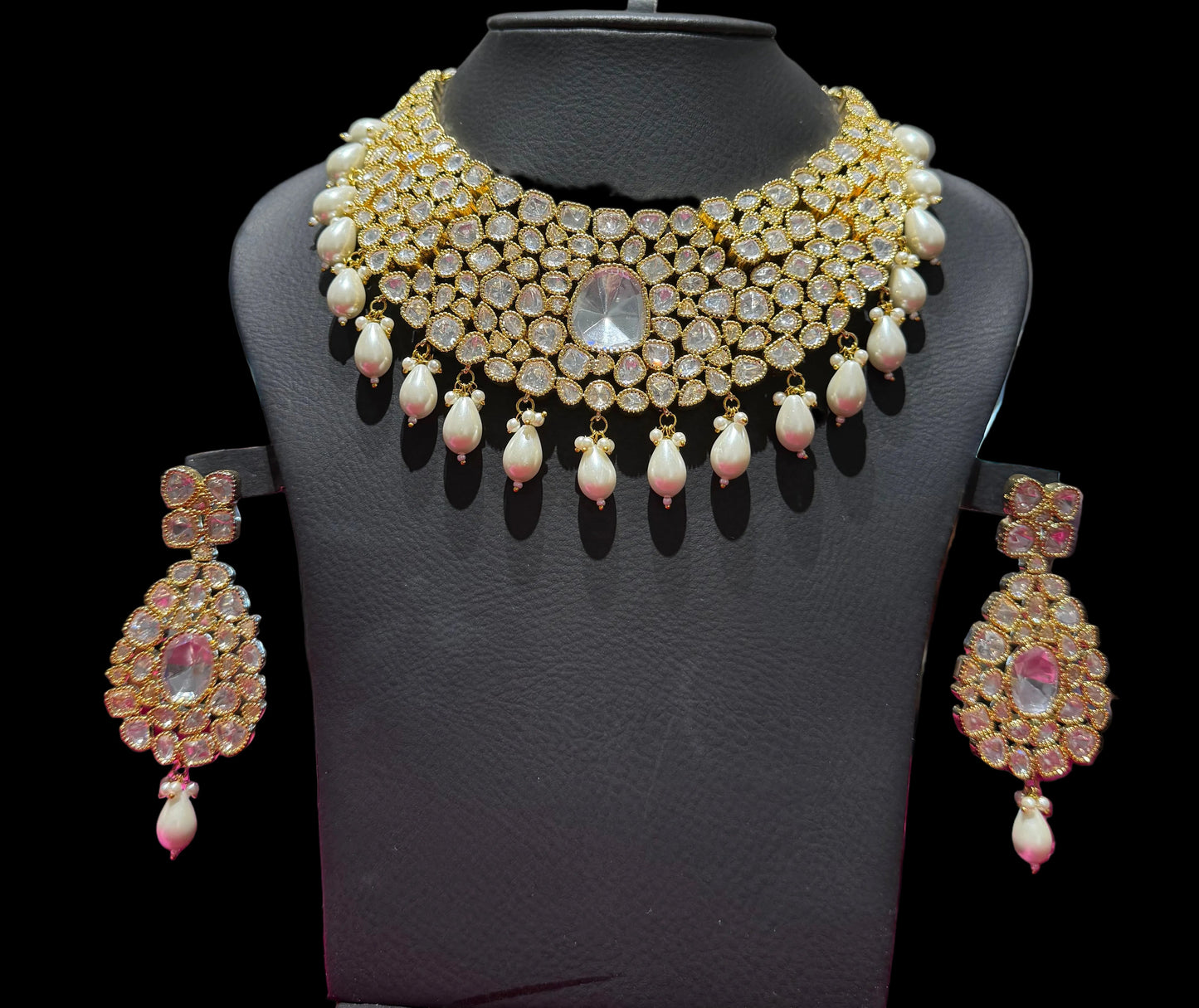 Royal Pearl Glow Choker Set