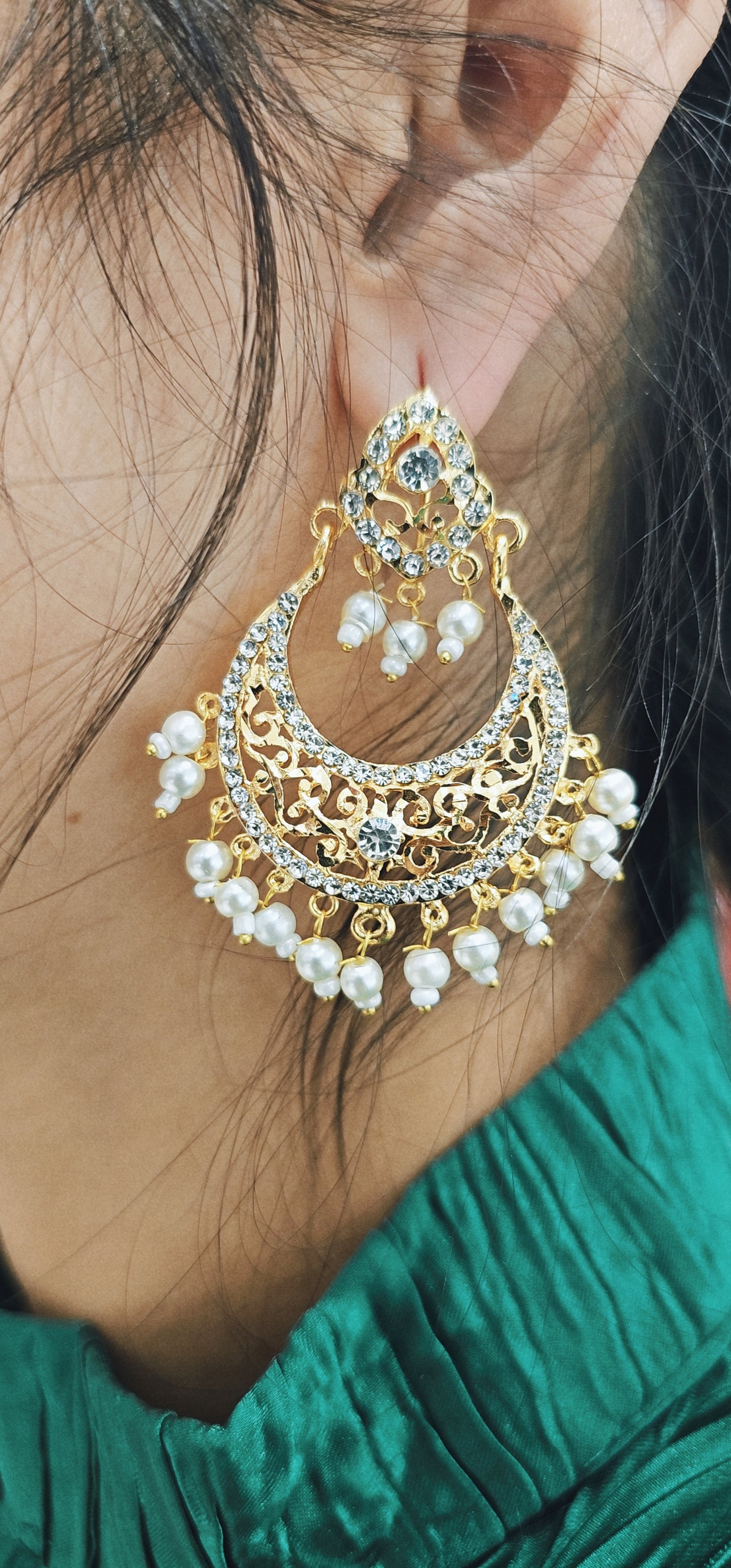 Gold Chaandbaalis