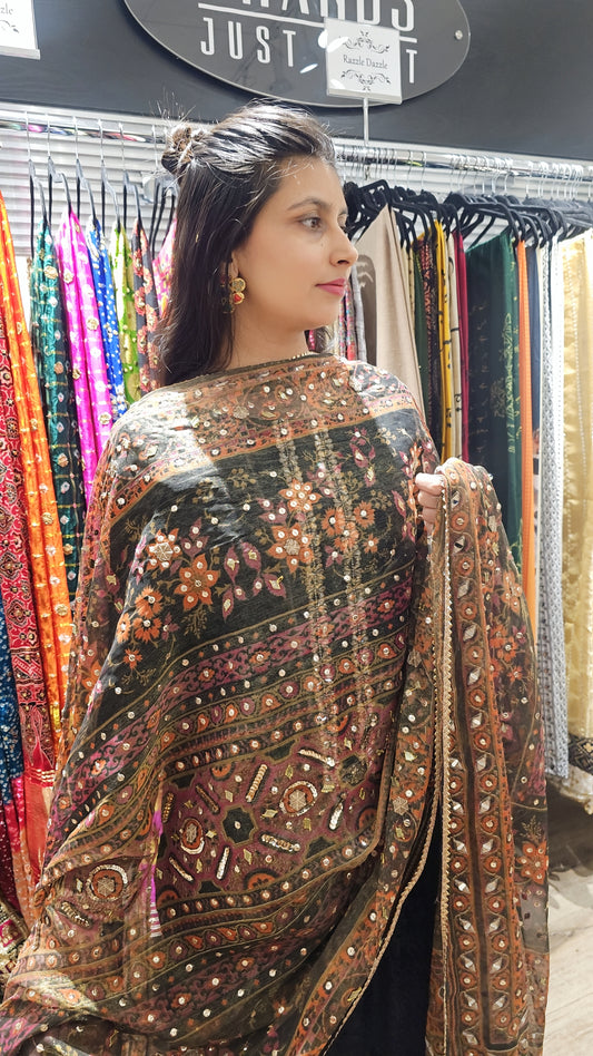 H Black Missouri Silk Dupatta