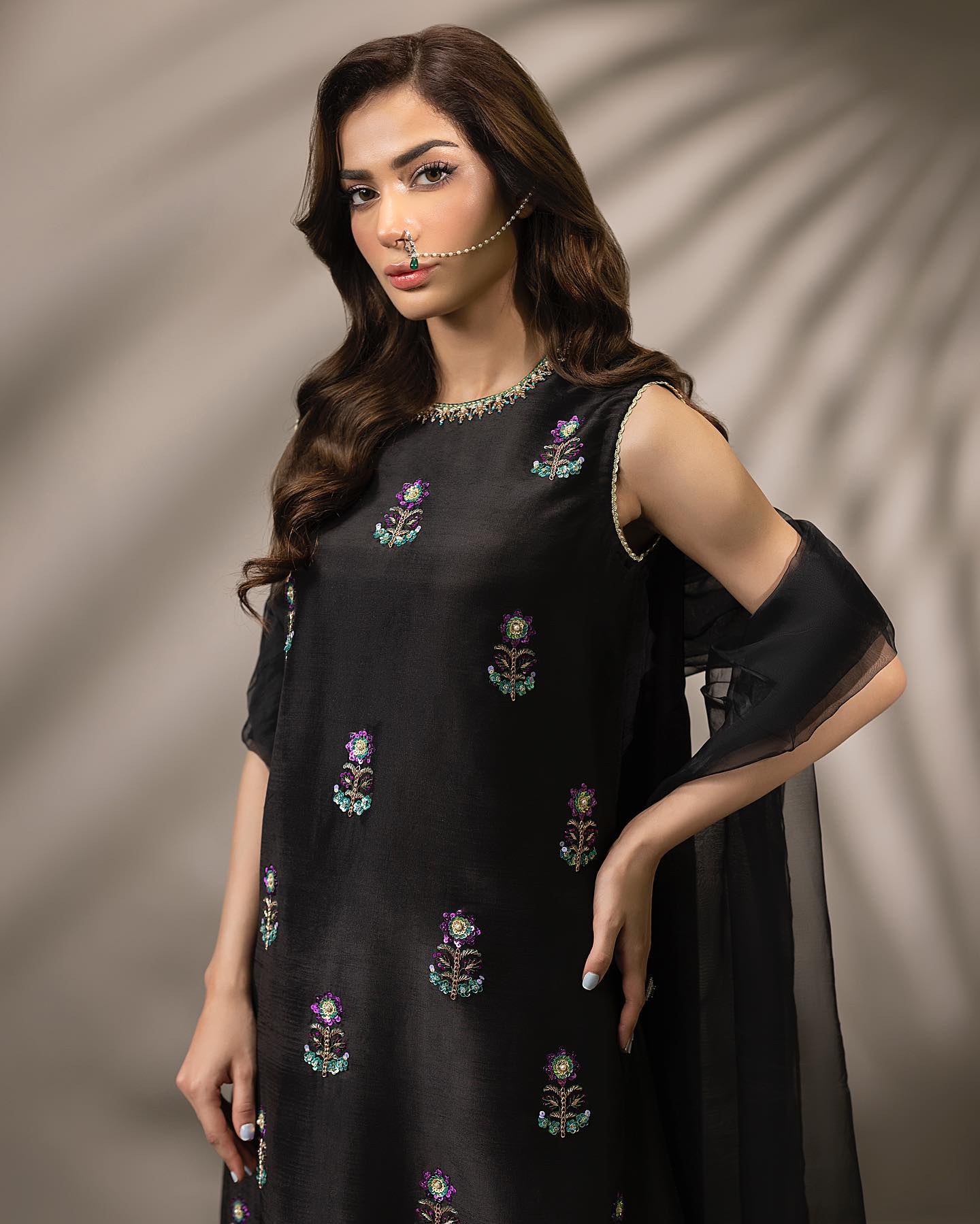 Tasawur - Black