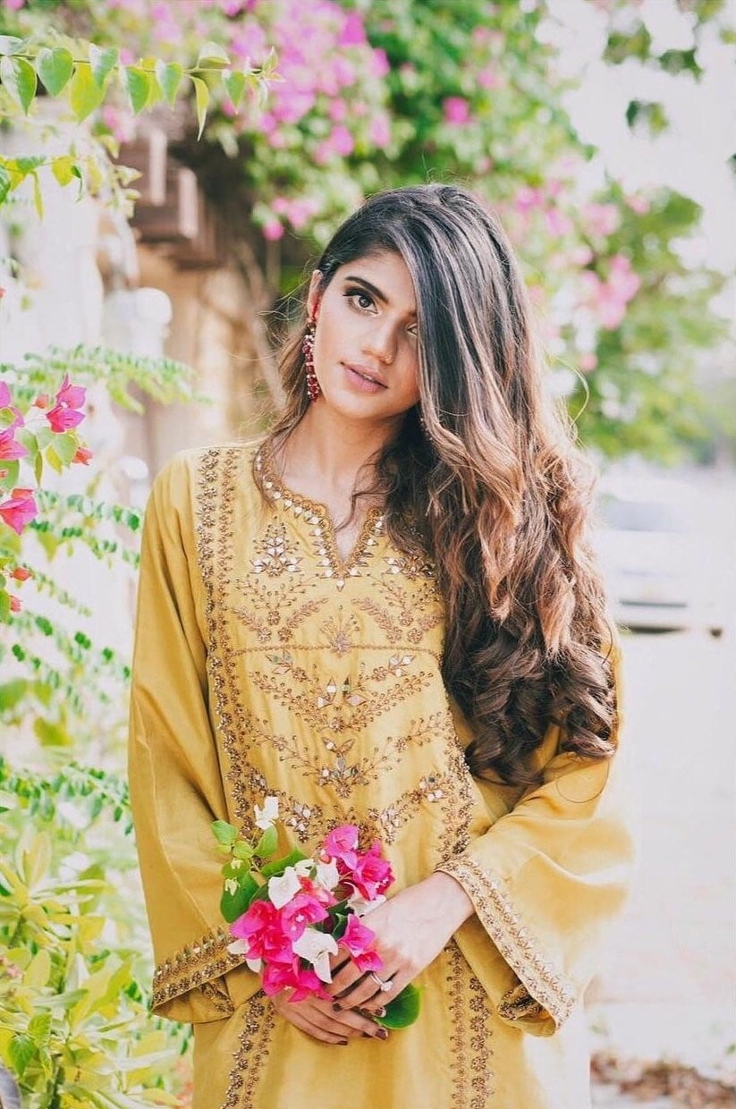 Aaina Yellow.