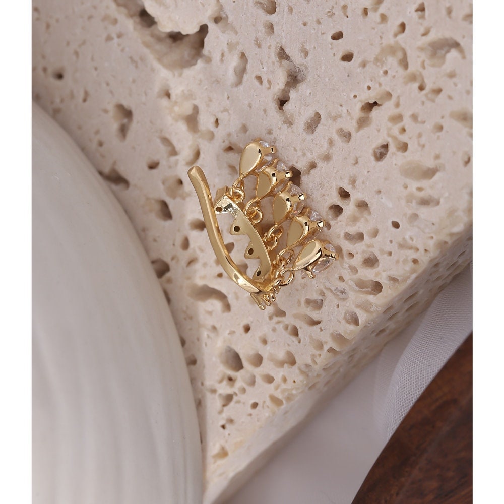 Geometric Temperament CZ Ear Clip Jewelry for Women Golden Delicate Cubic Zirconia Non-Piercing Ear Bone