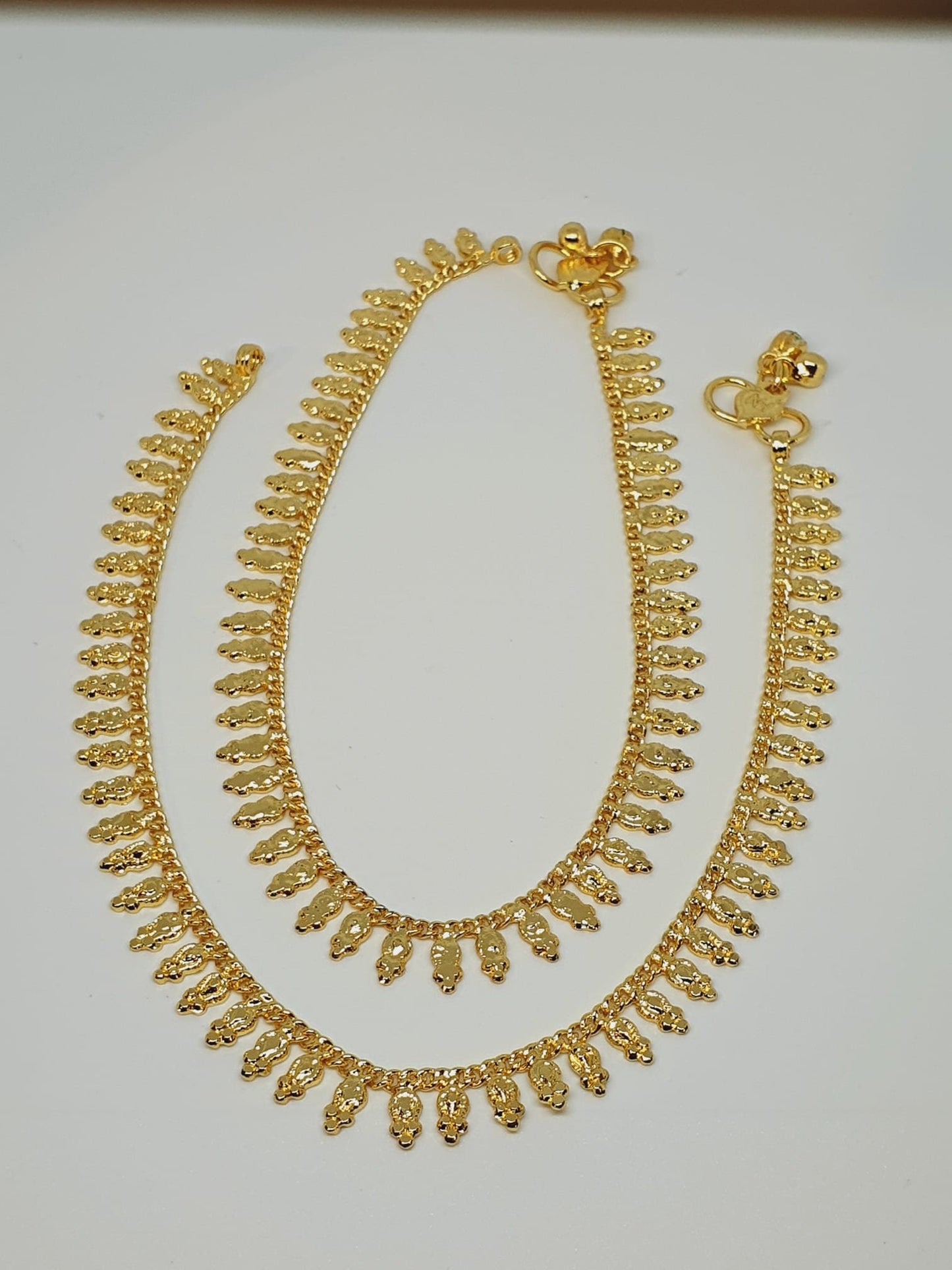 A Pair of Leaf Style Gold Plated Anklet Payal Rajasthan ethnic anklet from India belly dance jewellery
