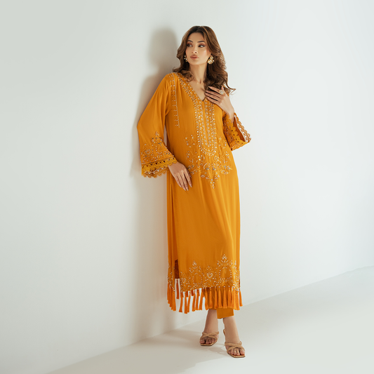 Zareen - Golden hues