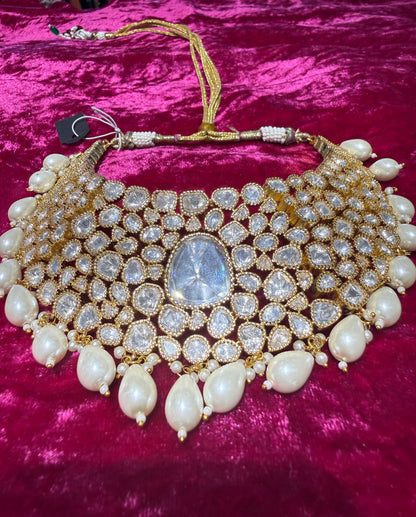 Royal Pearl Glow Choker Set