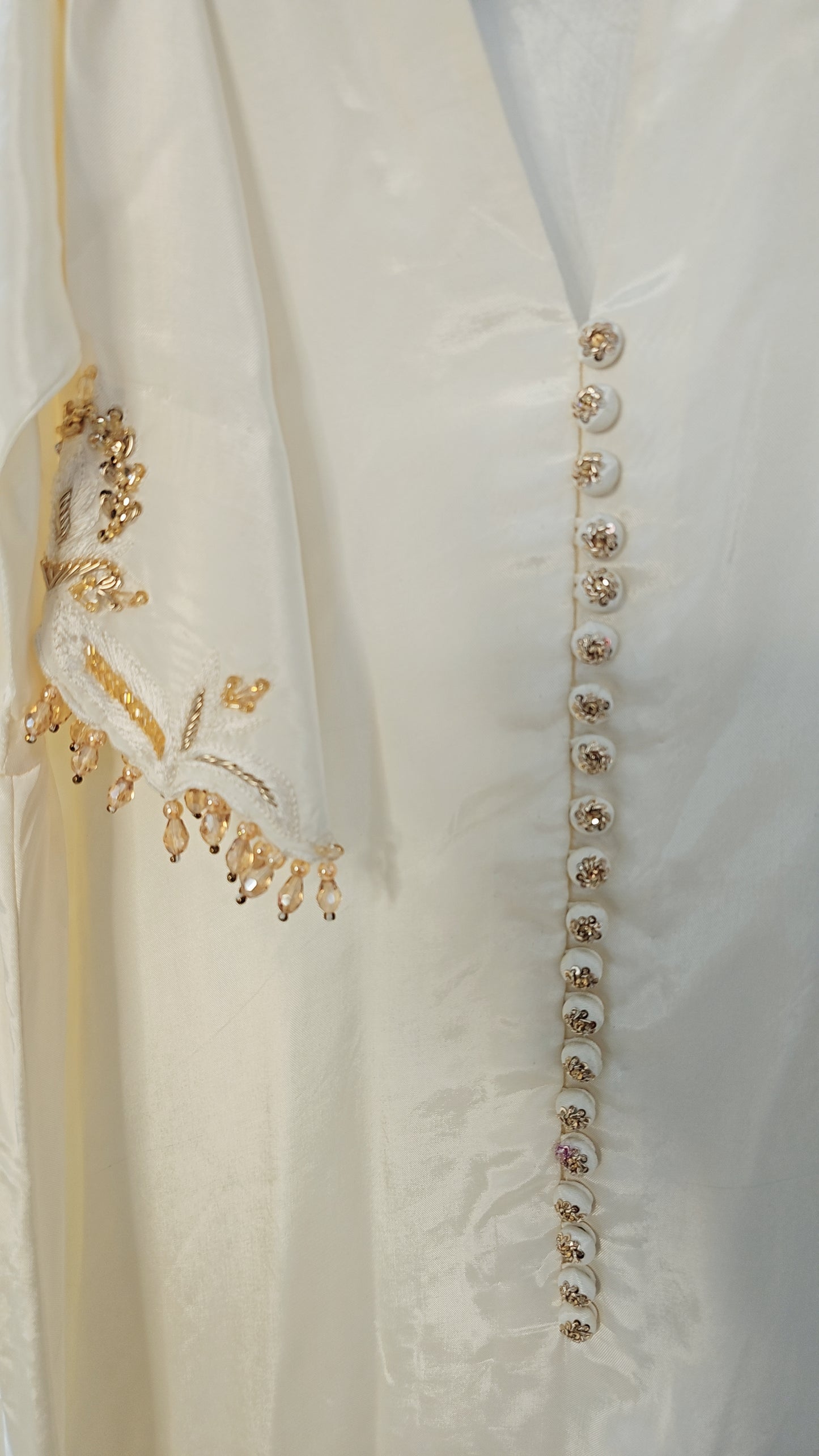 Elegant Ivory Kurta Set with Printed Dupatta