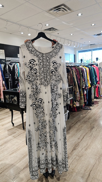 White Black Net Pearls | RTW