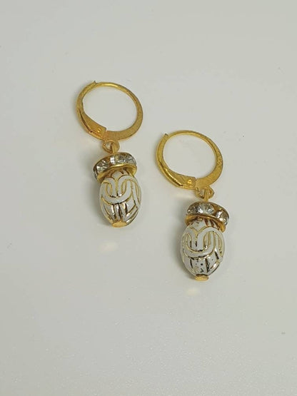 White Printed Bead Nose Ring Rose or Yellow gold nose ring, Cartilage, Tragus Helix Nose Ring Small Tiny Seamless Little Sleeper